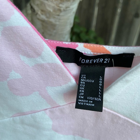 Hawaiian print sundress New NWT, size Large Forever 21. Beautiful!!! Beach!!! - Picture 2 of 3